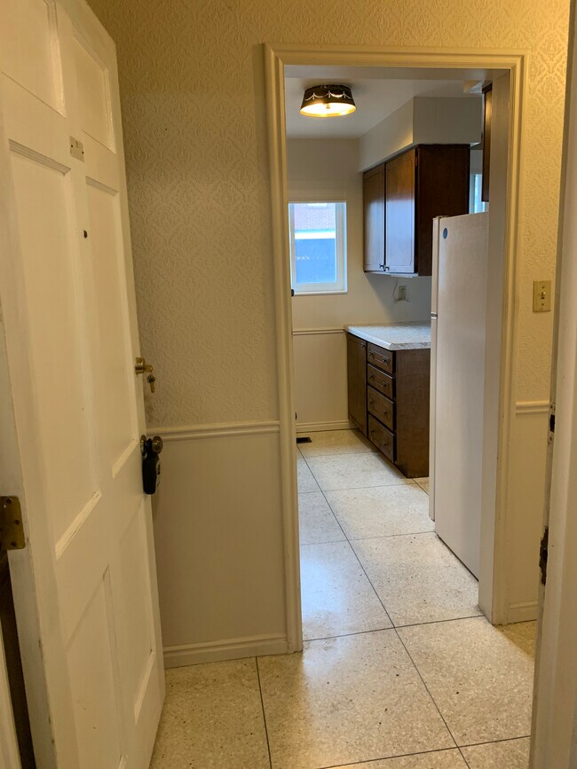 Bathroom - 2220 E Murray Holladay Rd