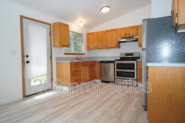 Building Photo - 3425 W Glenn St