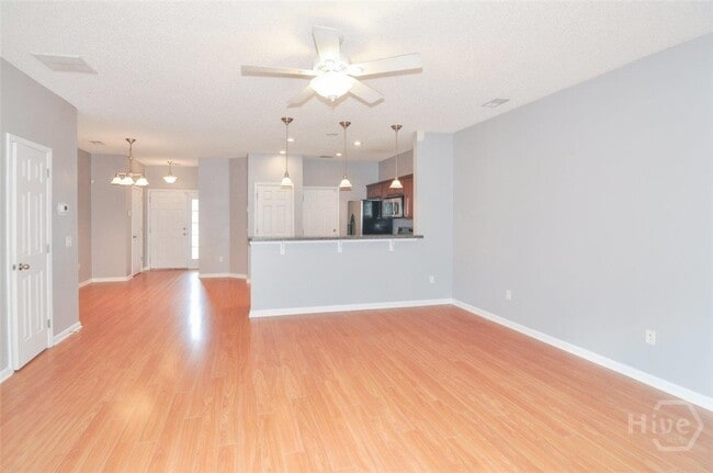 Building Photo - 1040 Canyon Oak Loop