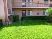 Building Photo - 119 Lakeside Dr