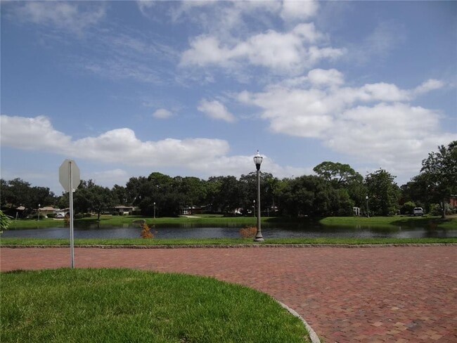 Building Photo - 6132 Dartmouth Ave N