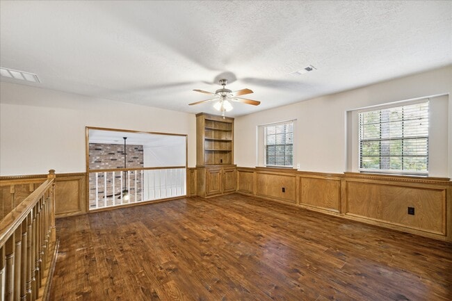 Building Photo - 4 Falling Star Rd