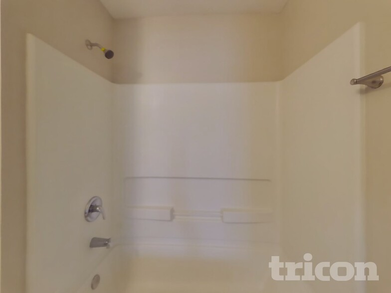 Building Photo - 2345 Cedarmill Dr