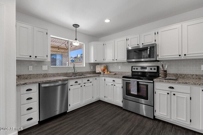 Building Photo - 11765 N 112th St