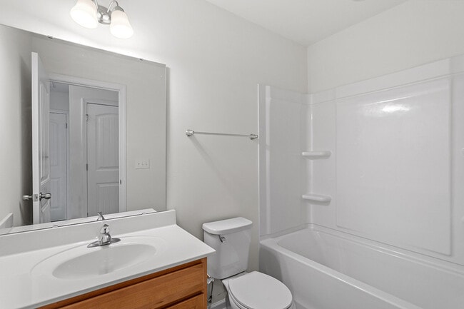 Building Photo - 731 Maypearl Ln