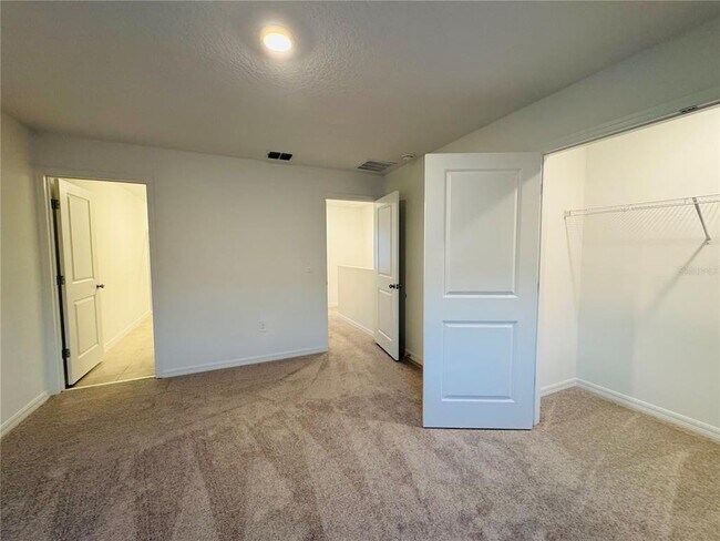 Building Photo - 2923 Skyline Lp