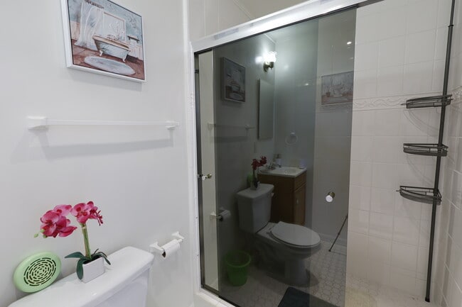 Building Photo - 18621 Bryant St