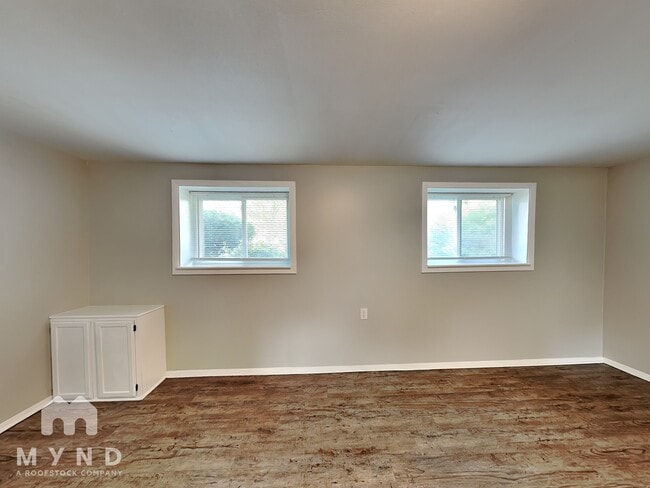 Building Photo - 3474 Farley Dr