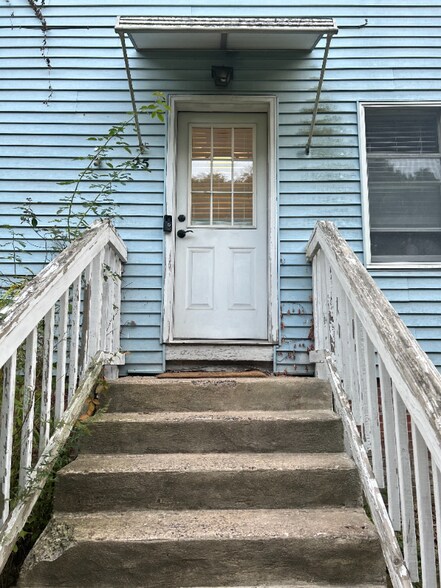Primary Photo - 25 High St
