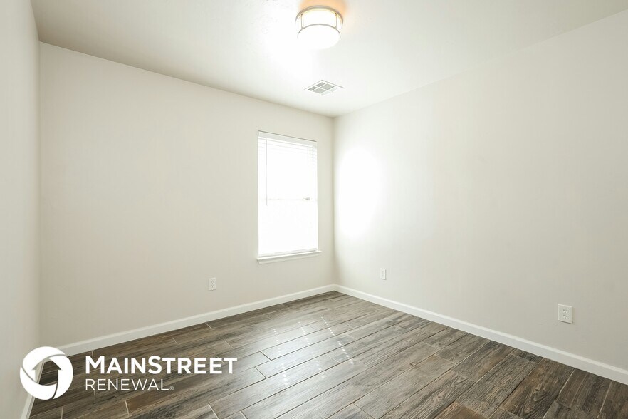 Building Photo - 4540 SE 81st St