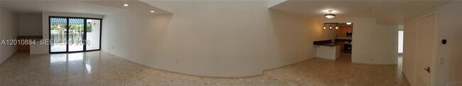 Building Photo - 255 Poinciana Island Dr