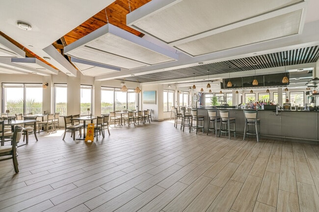 Building Photo - 2400 S Ocean Dr