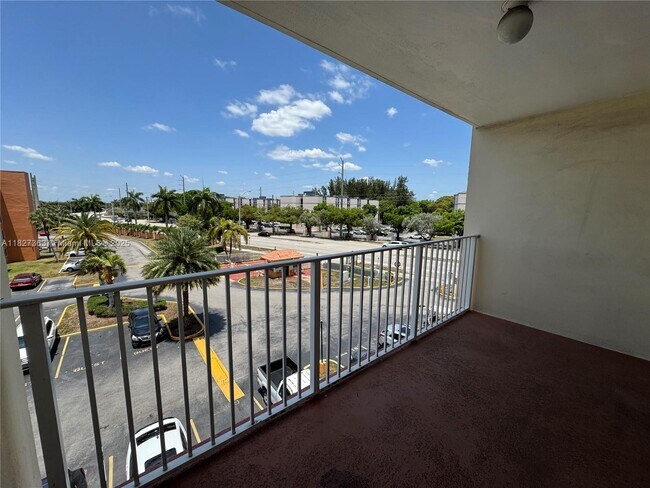 Building Photo - 6970 NW 186th St
