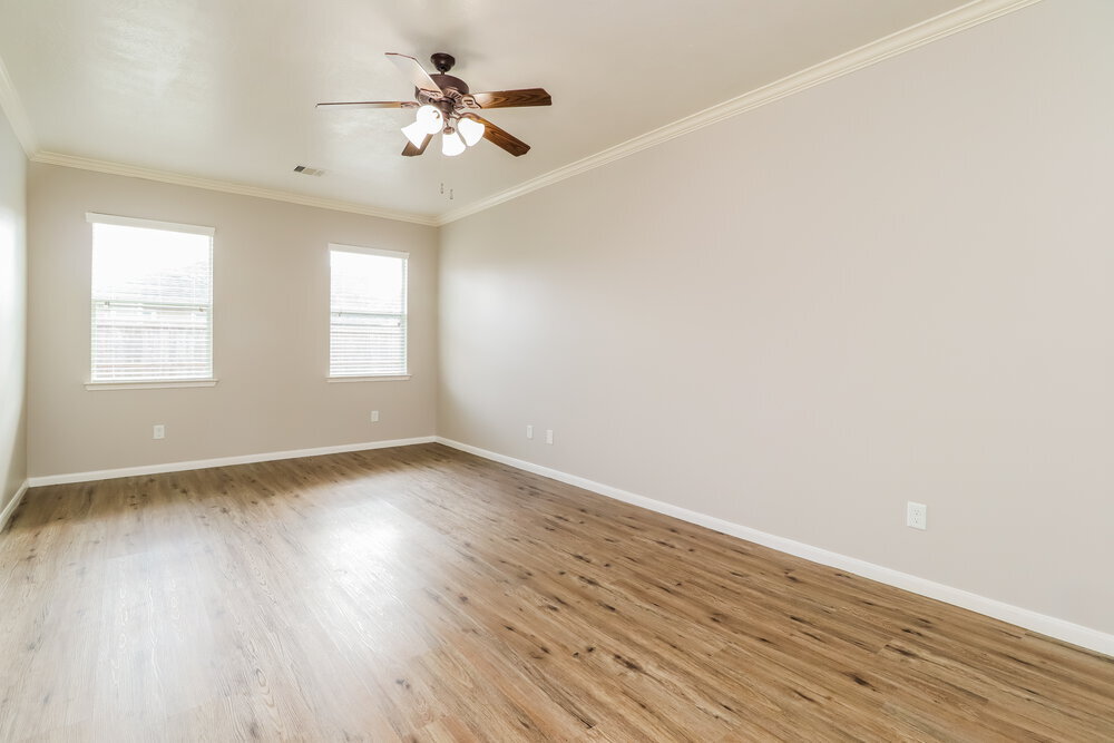 Building Photo - 2548 Blue Heron Cir