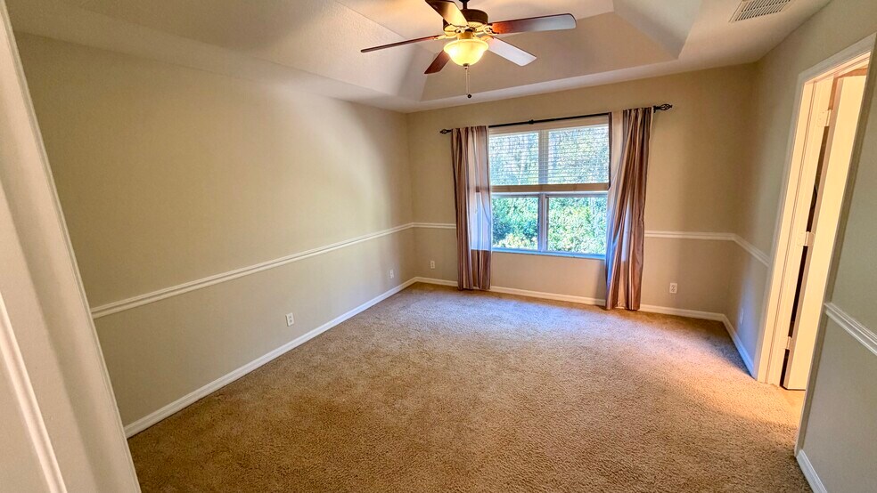 Main bedroom - 15141 Piping Plover Ct