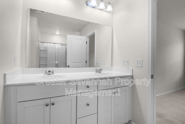 Building Photo - 137 Benelli Dr