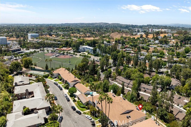 Building Photo - 1349 Shadow Ln