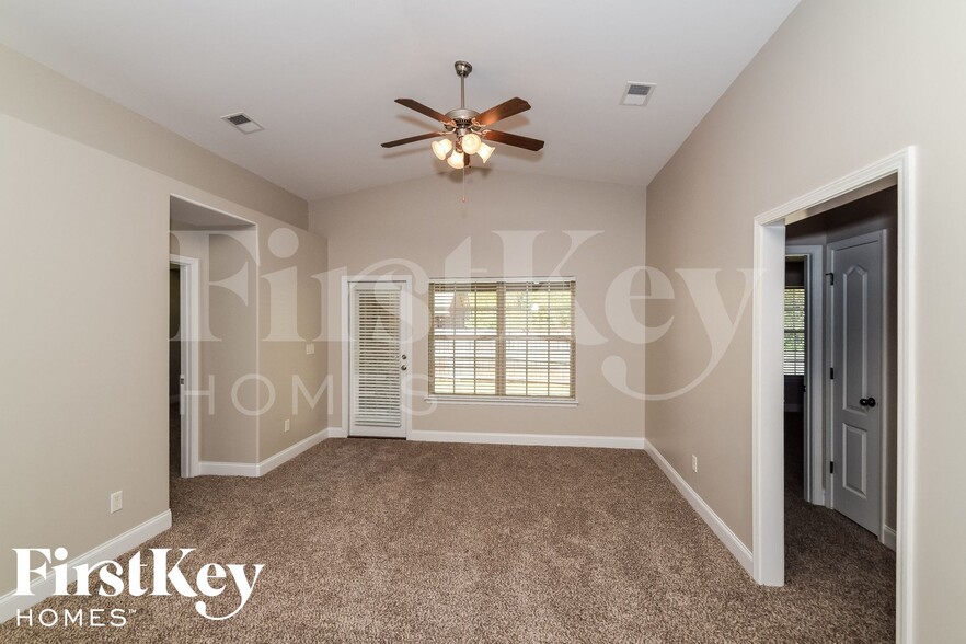 Building Photo - 605 Hidden Brook Trail