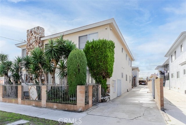 Building Photo - 4012 W 133rd St