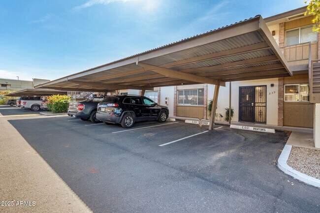 Building Photo - 4701 N 68th St