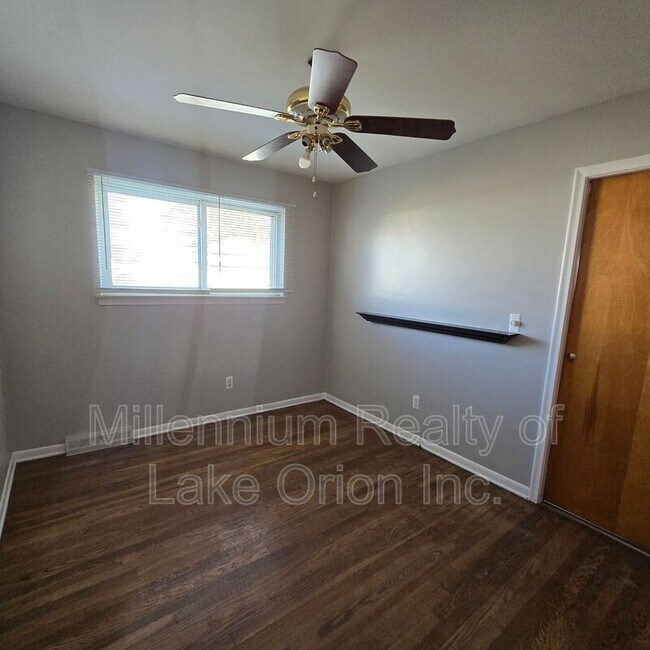 Building Photo - 11539 Hanford Dr