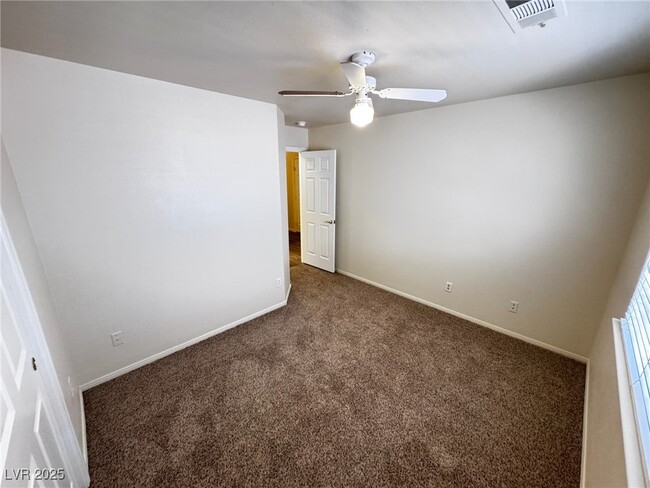 Building Photo - 5117 Elm Grove Dr
