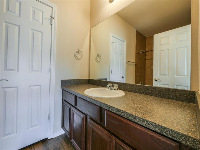 Building Photo - 5425 Dolores Pl
