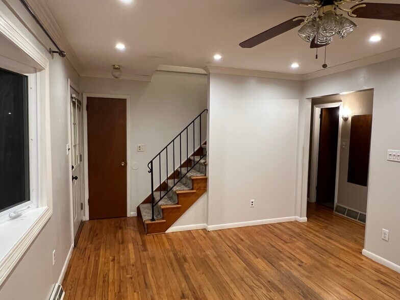 Building Photo - 31 Perimeter Rd