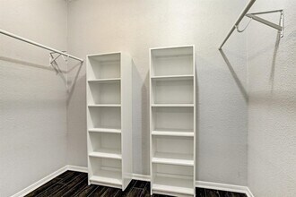 Building Photo - 2400 N Braeswood Blvd