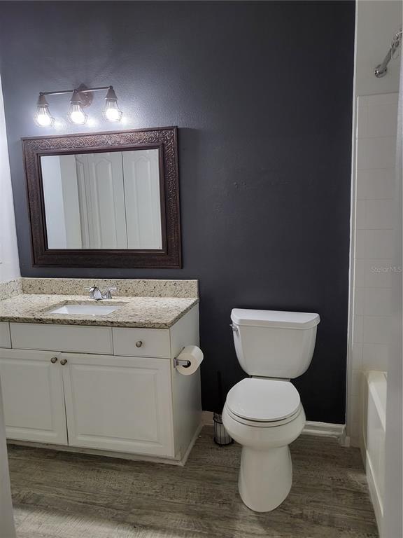 Building Photo - 8824 Villa View Cir