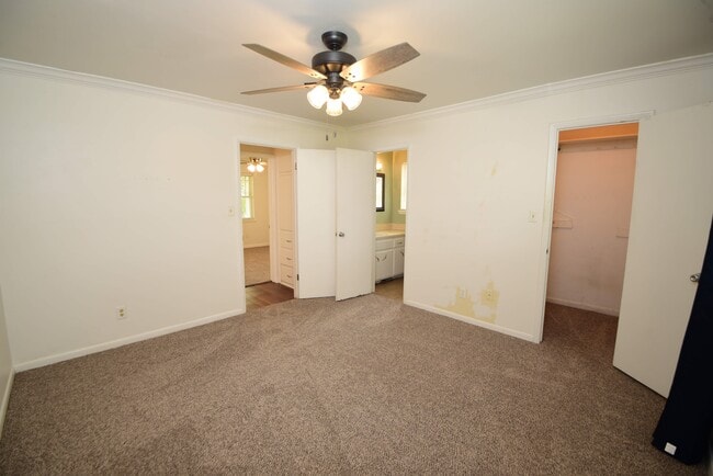 Building Photo - 1608 S 1st Pl