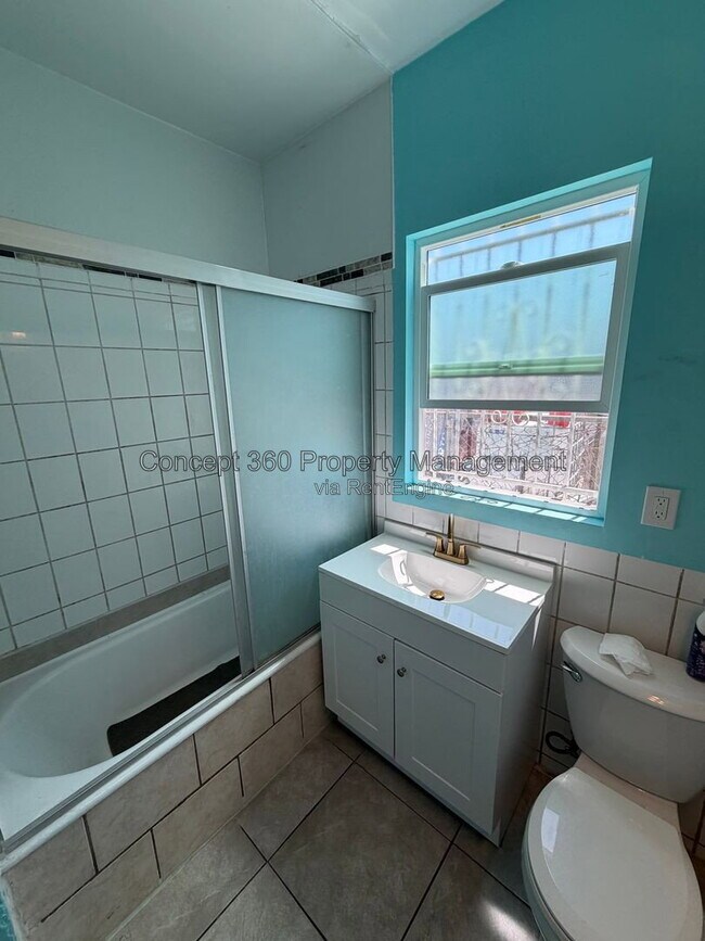 Building Photo - 1124 Nadeau St