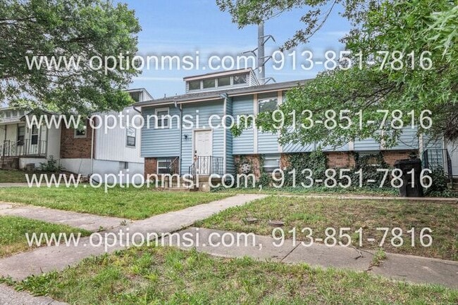 Building Photo - **Spacious 2-Bedroom Duplex in a Cul-de-Sac!**