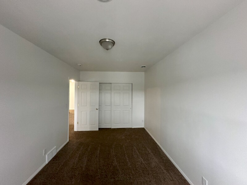 Building Photo - 155 E Wisconsin Ave