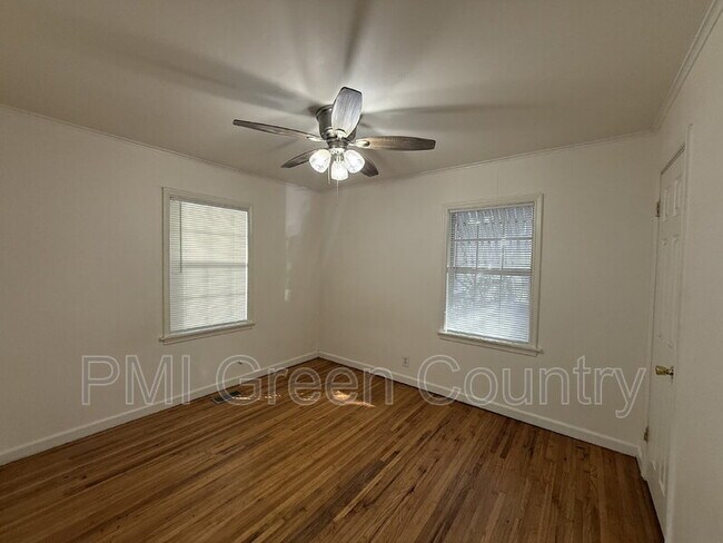 Building Photo - 6407 E King St