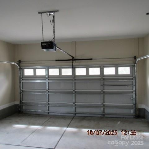 Building Photo - 10312 Provand Ct