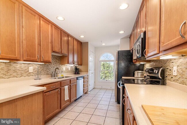 Building Photo - 39 Owens Landing Ct