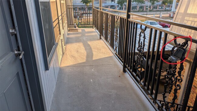 Building Photo - 3131 Southwest Fwy