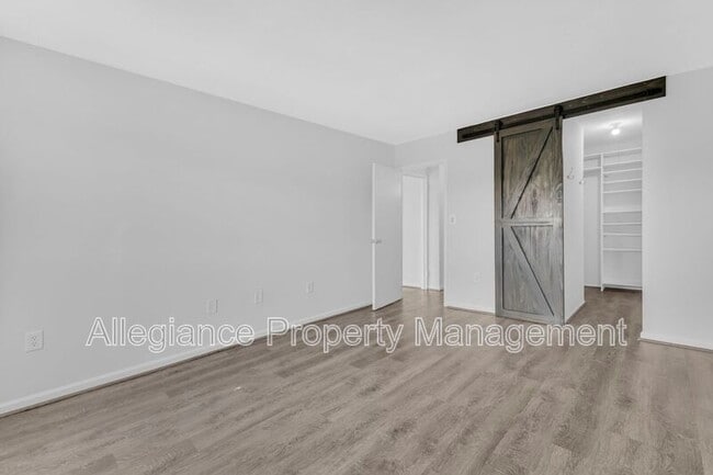 Building Photo - 1225 Martha Custis Dr