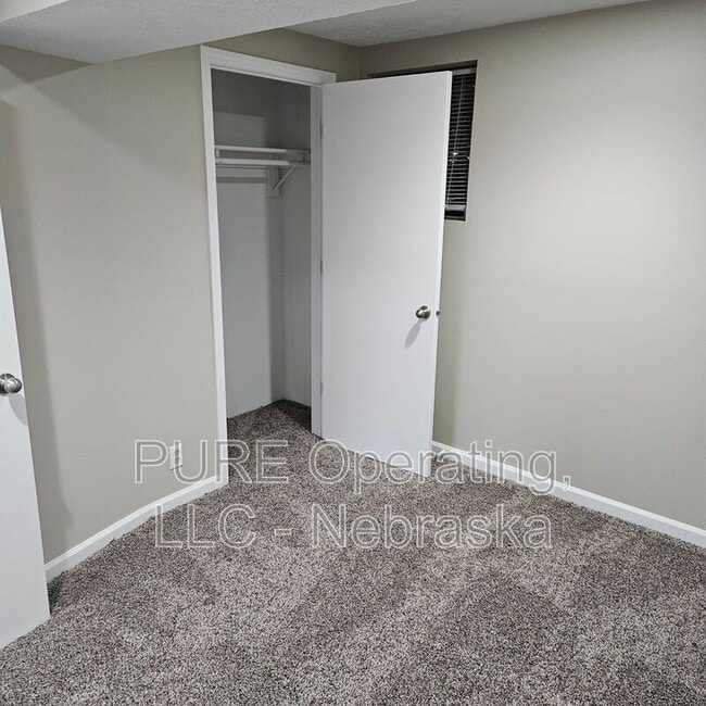Building Photo - 3341 S 89th St