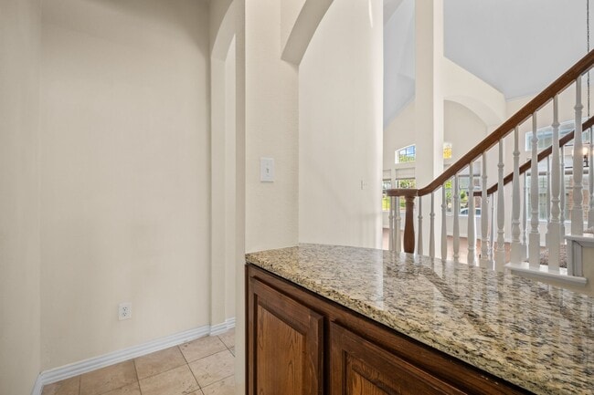 Building Photo - Stunning 4-Bedroom Rental Home with office...
