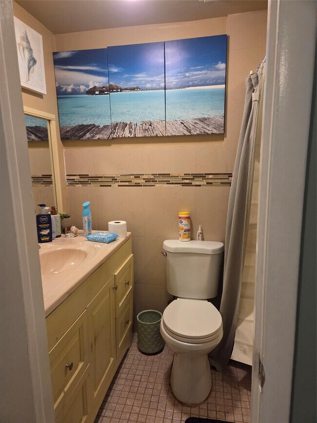 Building Photo - 2630 SW 49th Ct