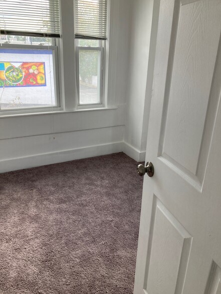 Building Photo - 262 Boston Tpke