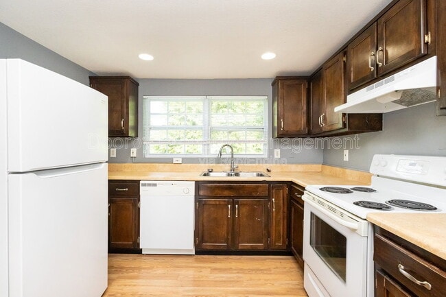Building Photo - 1707 Kirby Ave