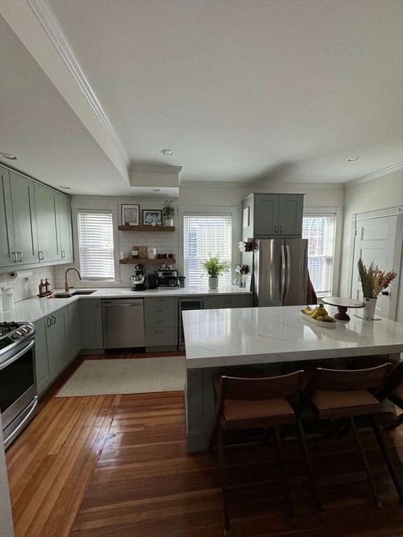 Building Photo - 32 Roseclair St