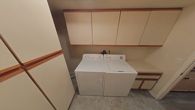 Building Photo - "Cozy 1-Bedroom Condo Retreat in Harrison ...