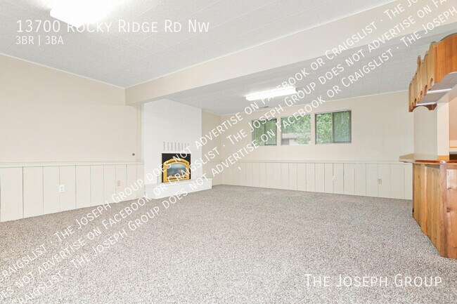 Building Photo - 13700 Rocky Ridge Rd NW