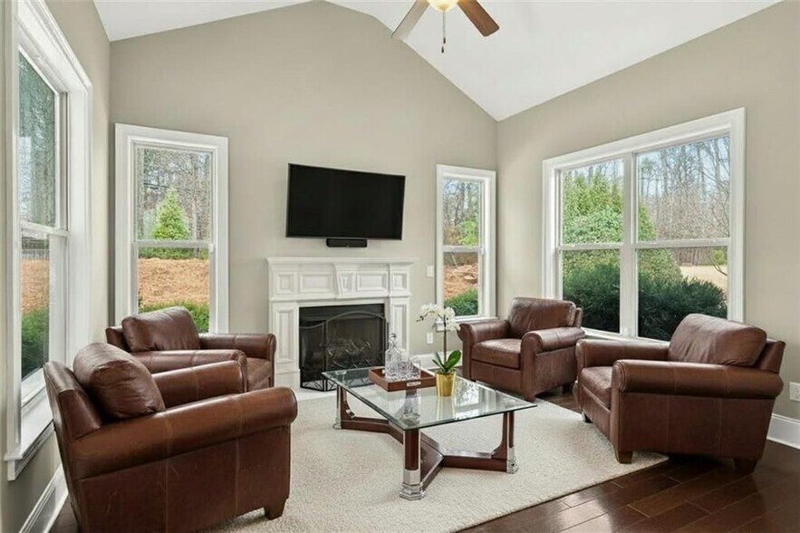 Building Photo - 2607 Lulworth Ln