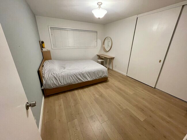 Bedroom - 2315 Eastridge Ave
