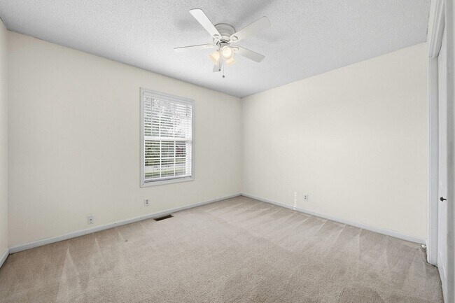 Building Photo - 1361 Jenny Ln